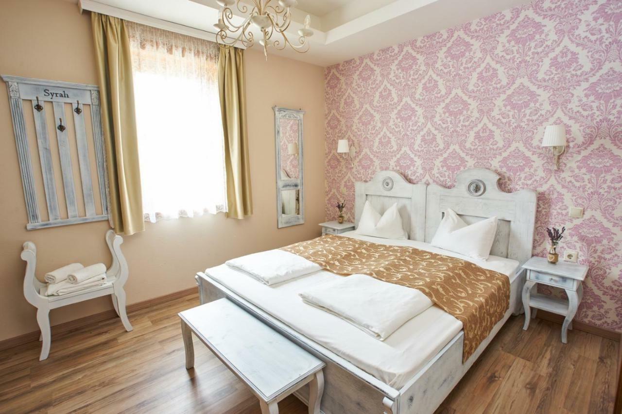 Takler Kuria Hotel Szekszárd Eksteriør billede