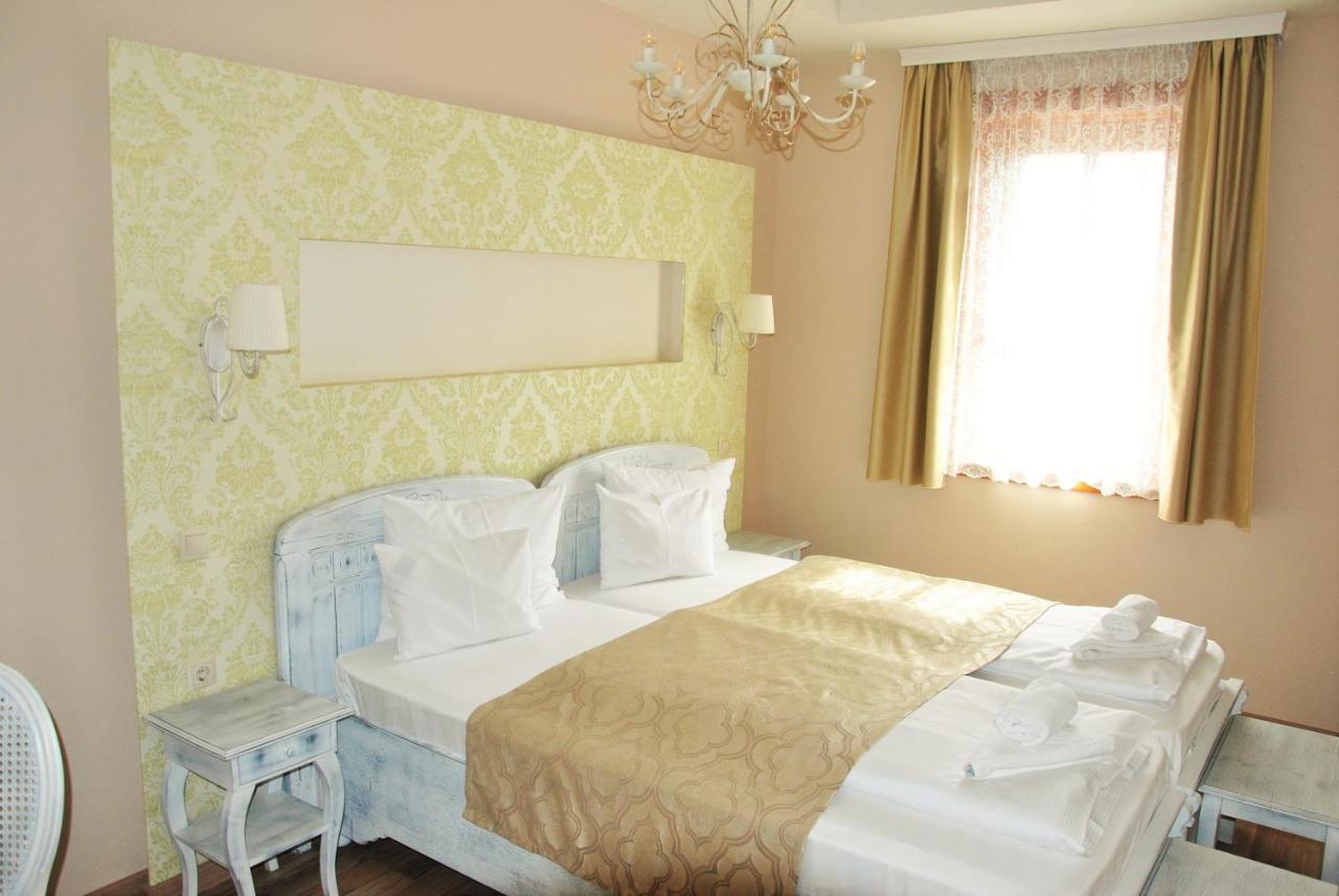 Takler Kuria Hotel Szekszárd Eksteriør billede